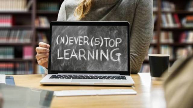 【独学】プログラミング学習におすすめの無料サイト5選!効率性が重要